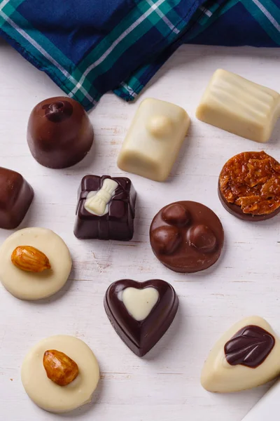 Verscheidenheid chocolade pralines — Stockfoto