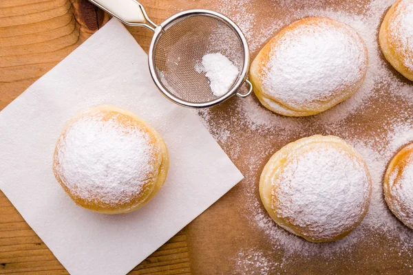自制甜甜圈些糖粉 — 图库照片