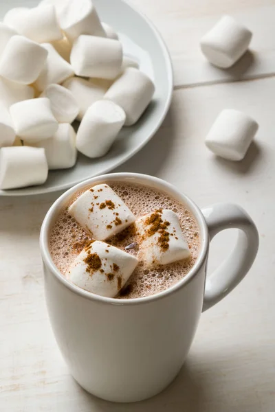 Cacau quente com marshmallow — Fotografia de Stock