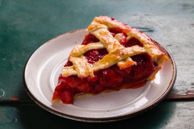 Çilekli pasta tatlı