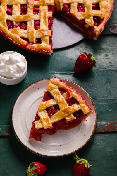 Strawberry pie dessert — Stock Photo, Image