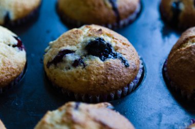 taze böğürtlenli kek