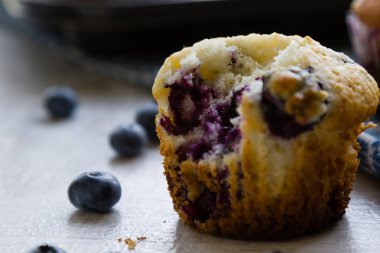 taze böğürtlenli kek