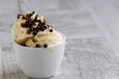 Vanilyalı dondurma.