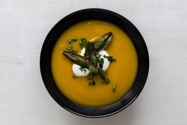 kremalı balkabağı çorbası