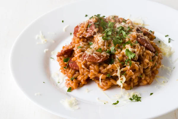 Risotto de chorizo con tomate — Foto de Stock