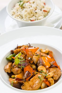 pilavlı Tavuk salatası