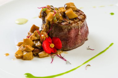 mantar ile sığır eti