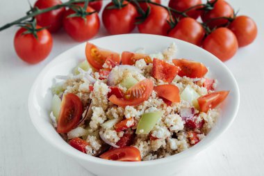 sağlıklı quinoa salata