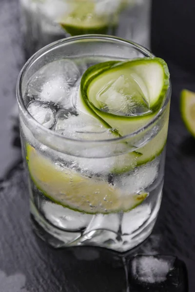 Gin tonic drink — Stock Photo, Image