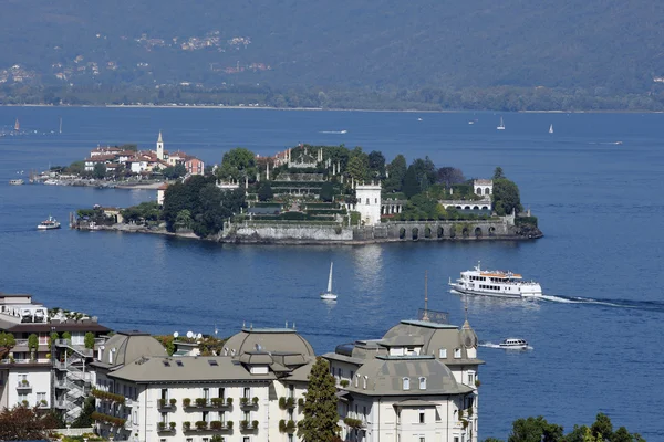 Lago Maggiore - Veduta sull'Isola Bella e sull'Isola dei Pes — Foto Stock