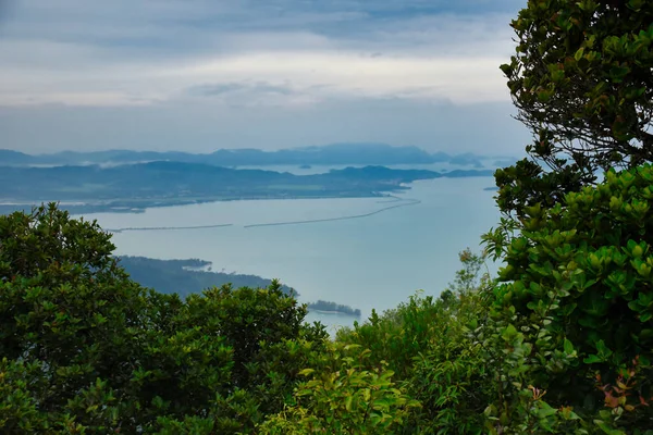 Prachtig Panoramisch Uitzicht Langkawi Bergtoppen Baaien Vanaf Top Van Gunung — Stockfoto