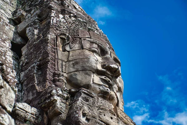 Bayon面朝Bayon，Prasat Bayon装饰华丽的高棉庙宇 — 图库照片