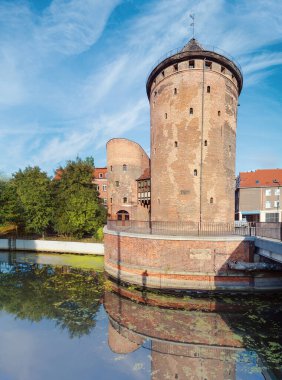 Brama Stagiewna, Polonya 'nın Gdansk kentindeki eski bir kale.