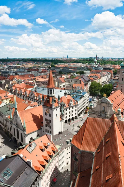 Stary Ratusz Dachy Monachium Wieżę Kościoła Peters — Zdjęcie stockowe