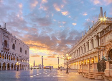 St. Marks Meydanı, Venice İtalya 'daki Duks Sarayı.