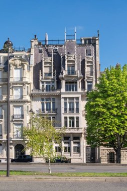 Fransa 'nın merkezinde tarihi bir ev.