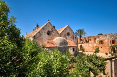 Arkadi Manastırı 'nın ana kilisesi Rethymno, Girit, Yunanistan' daki sunak tarafından.