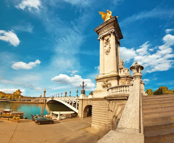 Panoramiczny Obraz Mostu Aleksandra Paryżu Słoneczny Dzień — Zdjęcie stockowe