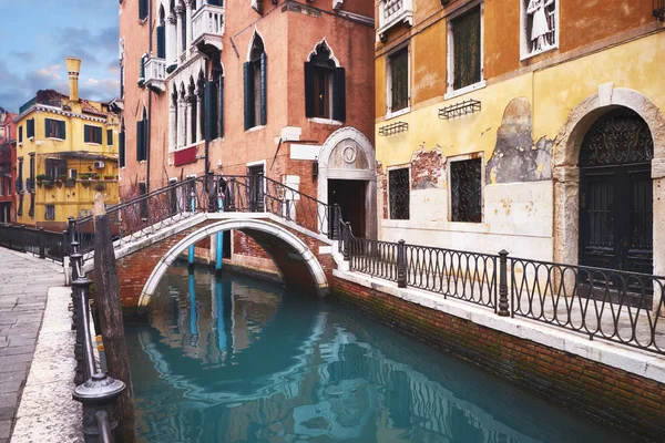 Vecchie Case Ponti Sul Canale Nel Centro Venezia Italia — Foto Stock