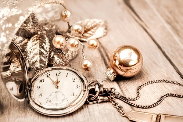 Relógio Bolso Vintage Mostrando Cinco Doze Feliz Ano Novo Esta — Fotografia de Stock