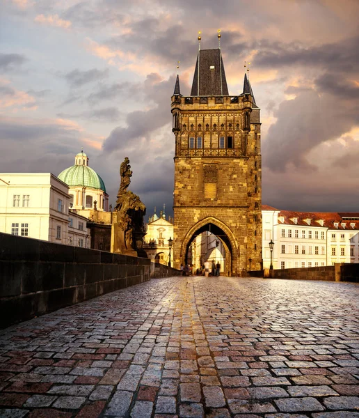 Praha Karlův Most Večer Dešti — Stock fotografie