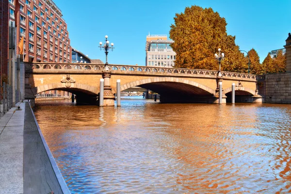 Historical Footbridge Hamburg Germany Bright Day Fall — 스톡 사진