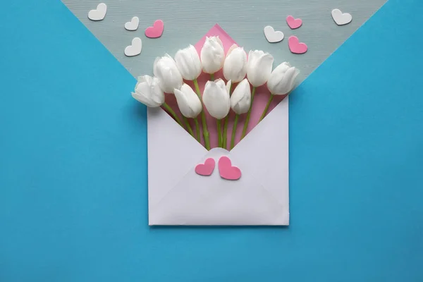 Puesta Plana Primavera Tulipanes Blancos Sobre Papel Sobre Fondo Papel — Foto de Stock