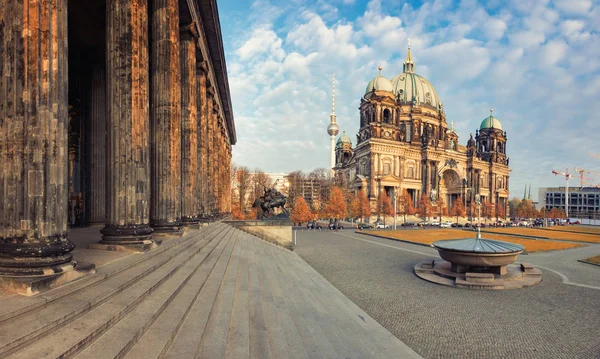 Cattedrale Berlino Berliner Dom Pomeriggio Luminoso Autunno Dai Gradini Del — Foto Stock