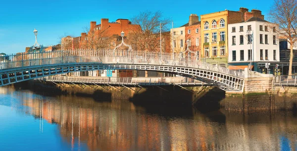 Dublin Panoramatický Obraz Půl Penny Most Nebo Penny Most Jasný — Stock fotografie