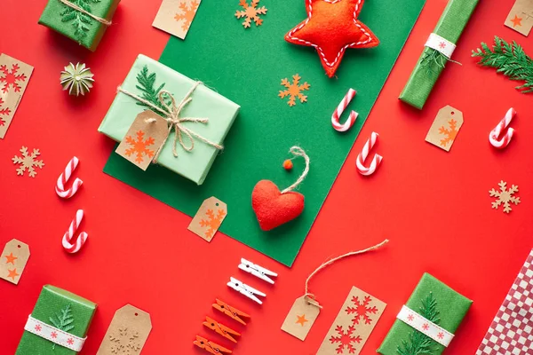 Red Green Xmas Background Trendy Eco Friendly Zero Waste Christmas — Stock Photo, Image