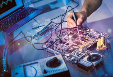 Teknik Servis Merkezi anakart giderir