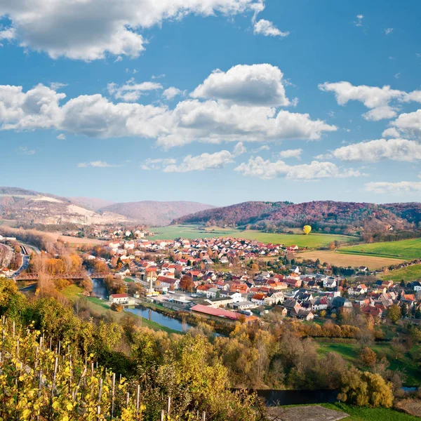 Vista sobre o vale do rio Saale perto de Jena, Alemanha — Fotografia de Stock