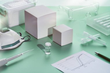 Sars-Cov-2 PCR tanı kiti. Bu Rt-qpcr kiti 2019-ncov virüsüne neden olan sivri uçlu bölgeyi tespit etmek için gerçek zamanlı DNA transkripsiyonu ve amplifikasyonu kullanıyor..