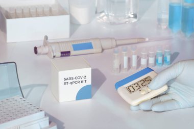 Sars-Cov-2 PCR tanı kiti. Bu Rt-PCR kiti. Hasta örneklerinde Covid-19 hastalığına neden olan 2019 ncov virüsünün varlığını saptamak için..