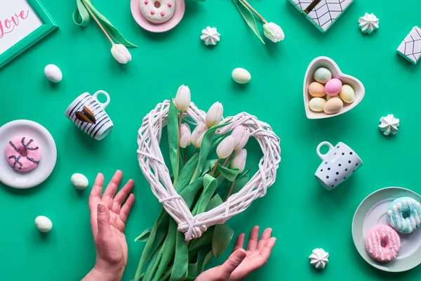 Geometriska Våren Platt Låg Vitt Och Rosa Mintgrön Bakgrund Påsk — Stockfoto