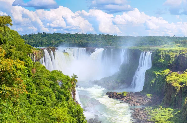 Wodospady Iguazu Argentynie Widok Diabelskich Ust Panoramiczny Widok Wielu Majestatycznych — Zdjęcie stockowe