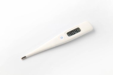Beyaz arkaplanda tıbbi termometre