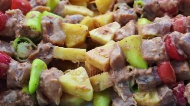 Et ve sebze bir kömür Barbekü Barbekü Izgara şiş