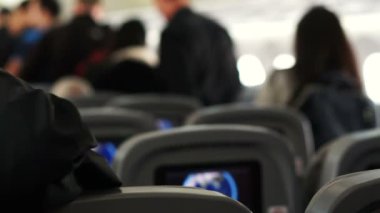 Uçak iç Rf görünümünü koltuklar, windows ve yolcu geldikten sonra sırasındaki