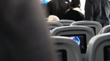 Uçak iç Rf görünümünü koltuklar, windows ve yolcu geldikten sonra sırasındaki
