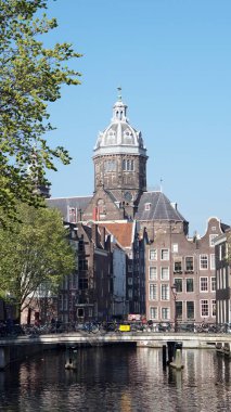 Amsterdam, Hollanda - 3 Nisan 2017: St. Nicolas katedral ove