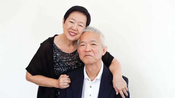 Feliz asiática senior pareja, familia negocio propietario socio retrato juntos — Foto de Stock
