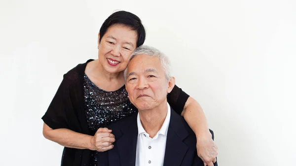 Feliz asiático casal sênior, família empresário parceiro retrato juntos — Fotografia de Stock