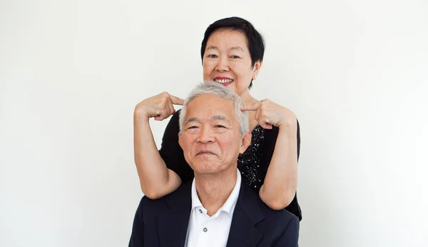 Feliz asiático casal sênior, família empresário parceiro retrato juntos — Fotografia de Stock