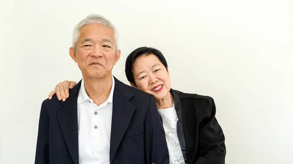 Gelukkige Aziatische senior paar. Succes in business en leven, Afferden — Stockfoto