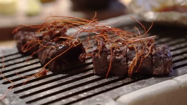 Carne Ballena Filete Medio Raro Comida Tradicional Isleño — Vídeo de stock