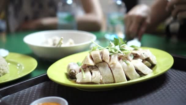 Σιγκαπούρη Hainan Κοτόπουλο Ρύζι Signature Dish Και — Αρχείο Βίντεο