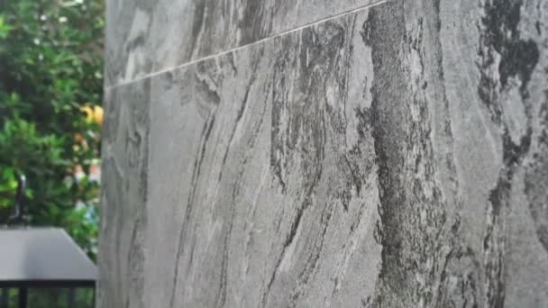 灰色石头纹理墙壁与太阳耀斑4K — 图库视频影像