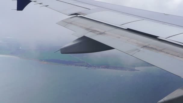 Вид Воздуха Перед Посадкой Аэропорту Копегагена Океан Ландшафтное Облачное Небо — стоковое видео